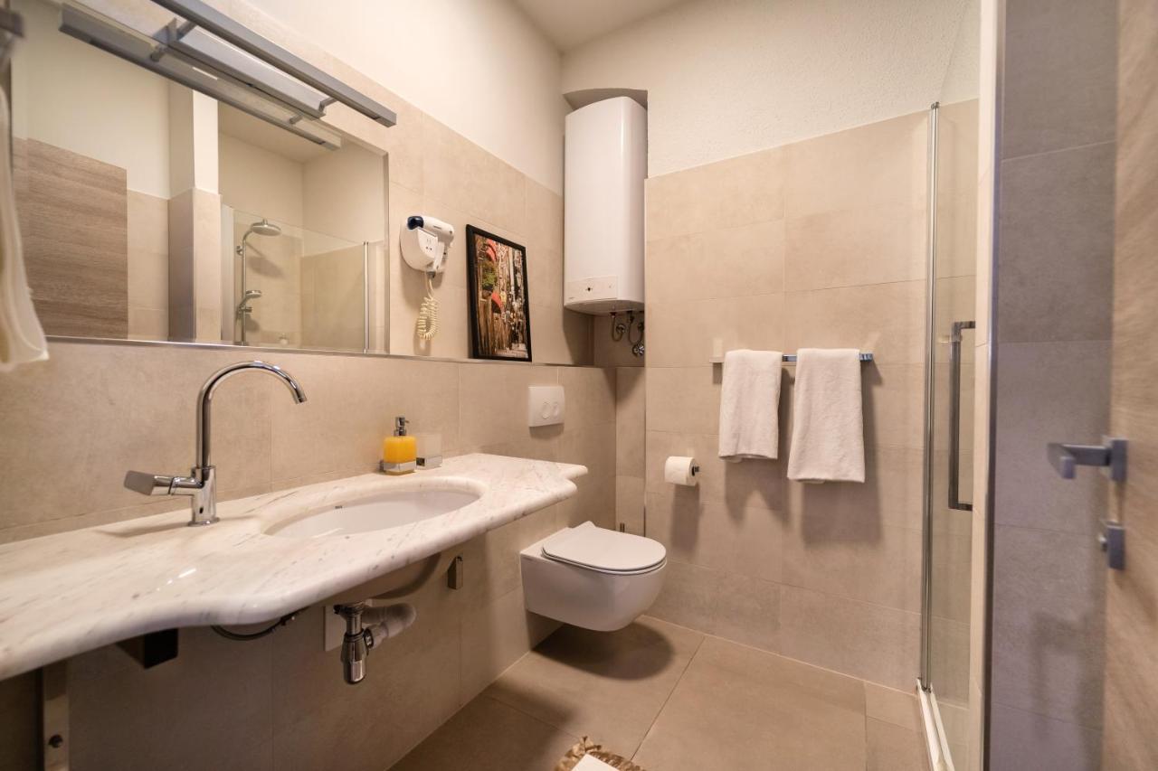 Tifani Luxury Rooms 2 Сплит Екстериор снимка