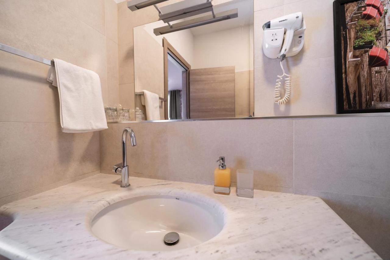 Tifani Luxury Rooms 2 Сплит Екстериор снимка
