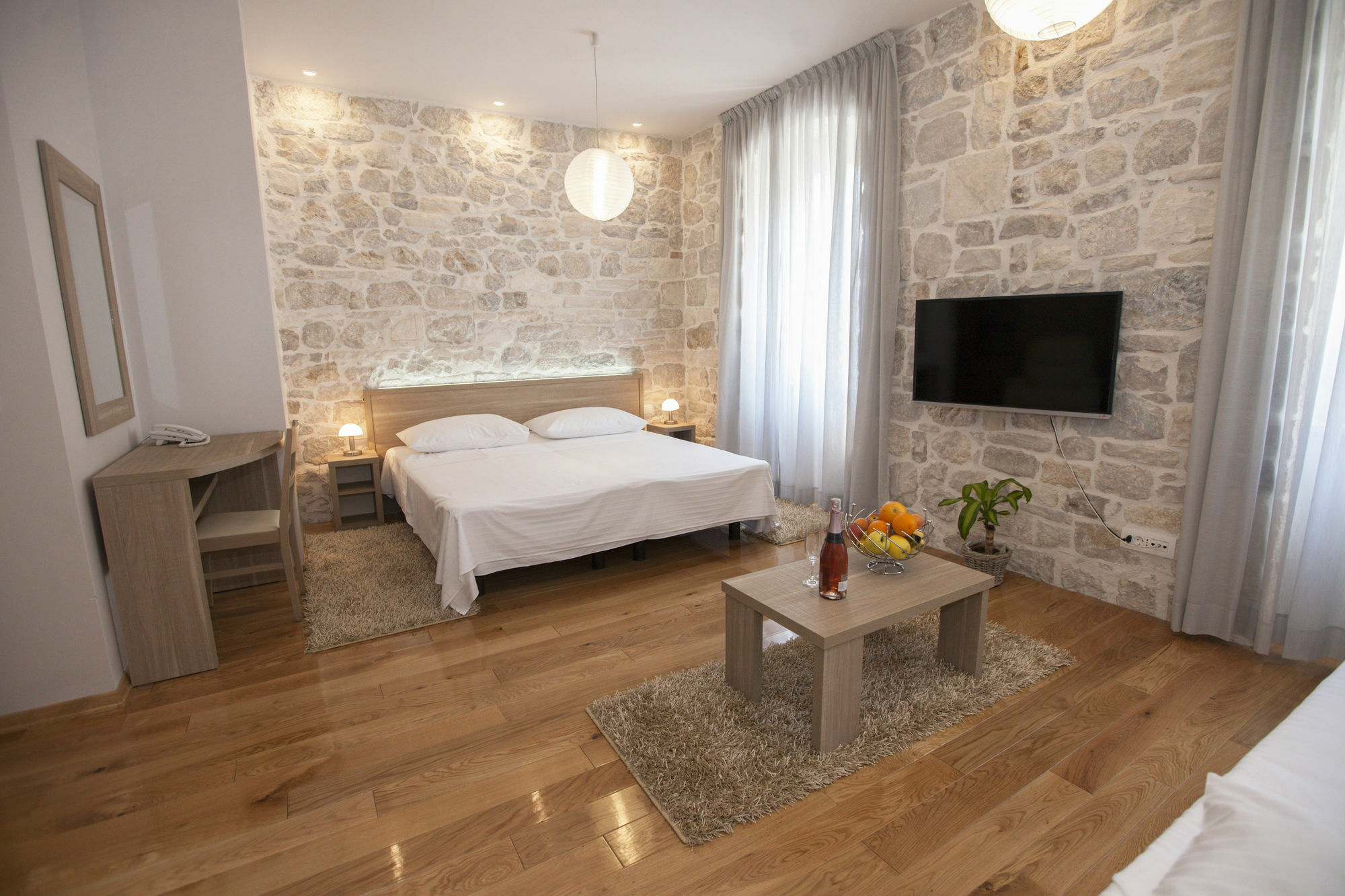 Tifani Luxury Rooms 2 Сплит Екстериор снимка