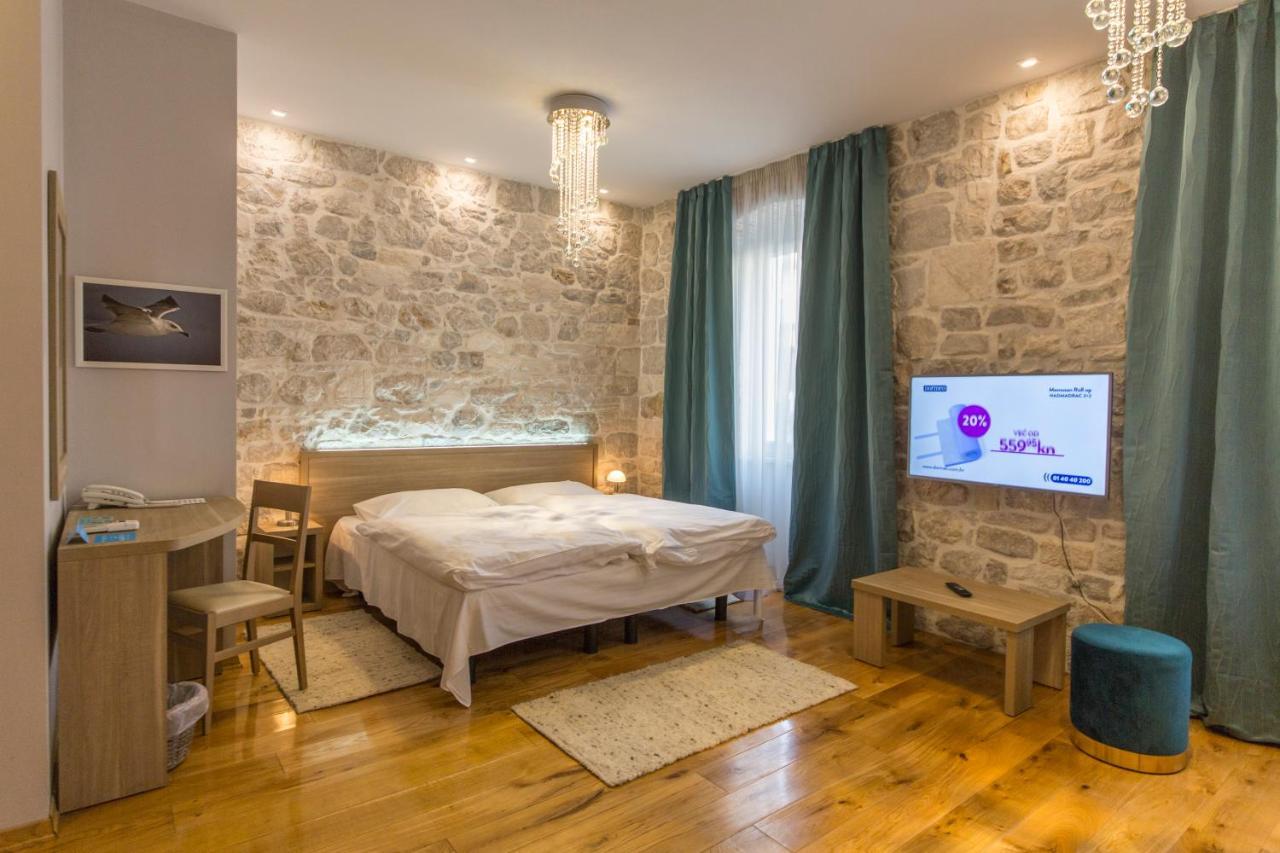 Tifani Luxury Rooms 2 Сплит Екстериор снимка